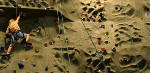 045.R32. Climbing wall